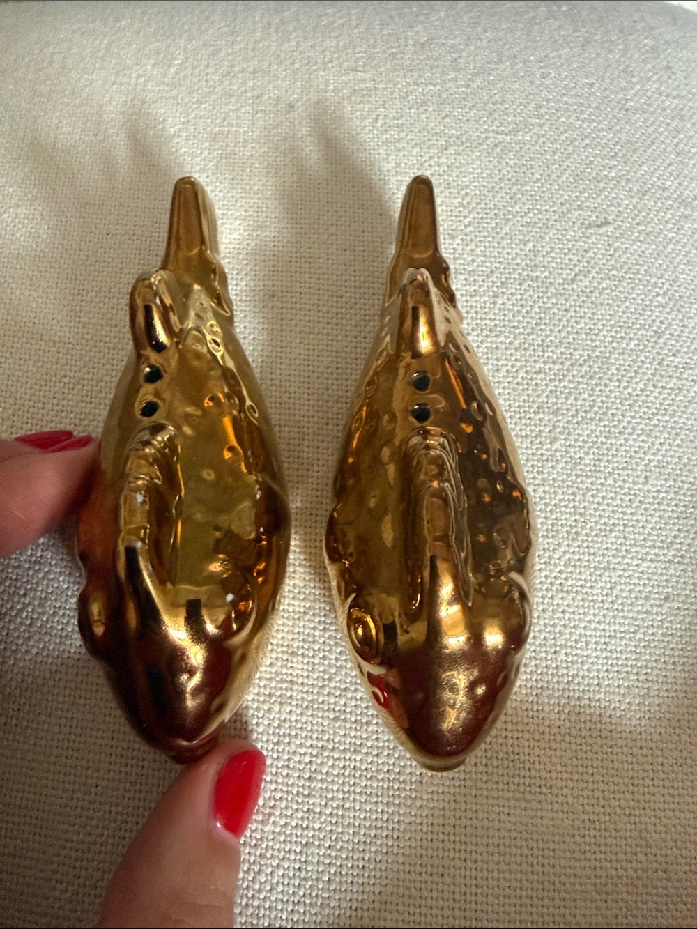 Gold Fish-Shaped Ceramic Salt and Pepper Shakers - Decorative Home Kitchen Set